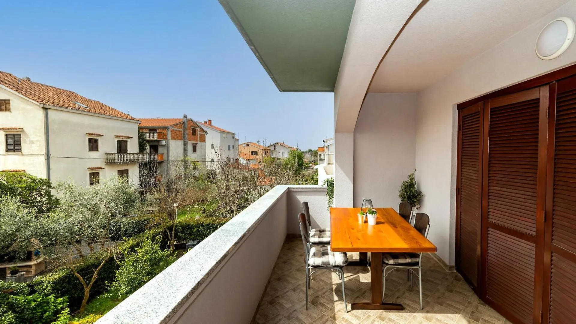Apartment Nea Zara 0*,